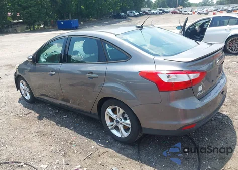 2013 Ford Focus Se z USA, uszkodzony, nr VIN 1FADP3F2XDL246149